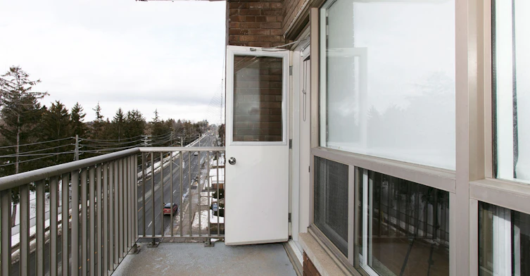 1291 Bayview Avenue, Toronto, ON, M4G 2Z9 - 11
