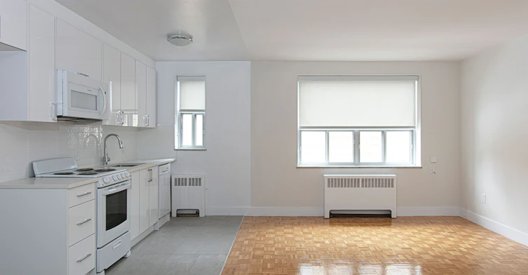 1291 Bayview Avenue, Toronto, ON, M4G 2Z9 - 2