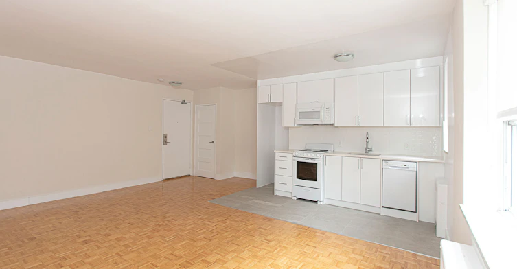 1291 Bayview Avenue, Toronto, ON, M4G 2Z9 - 3