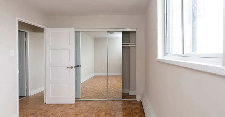 1500 Bathurst Street, Toronto, ON, M5P 3L3 - 2