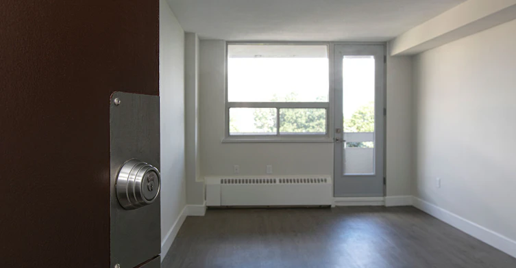 1500 Bathurst Street, Toronto, ON, M5P 3L3 - 6