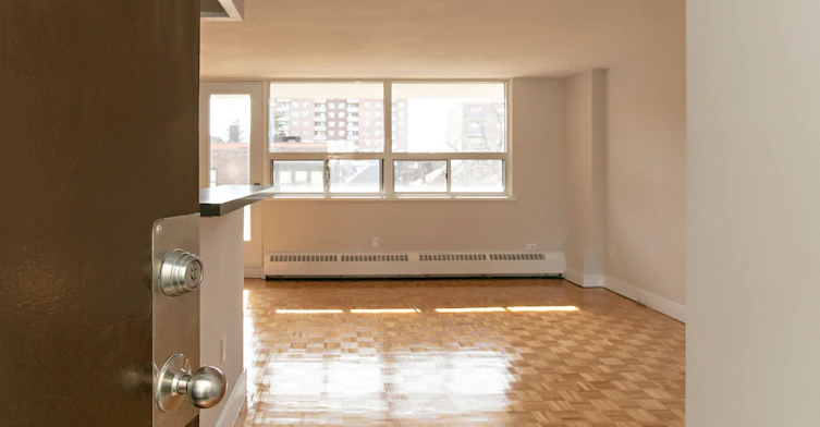 1500 Bathurst Street, Toronto, ON, M5P 3L3 - 8