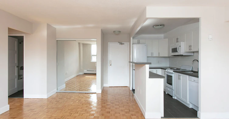 1500 Bathurst Street, Toronto, ON, M5P 3L3 - 2