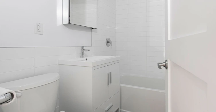 1545 Bathurst Street, Toronto, ON, M5P 3H6 - 2