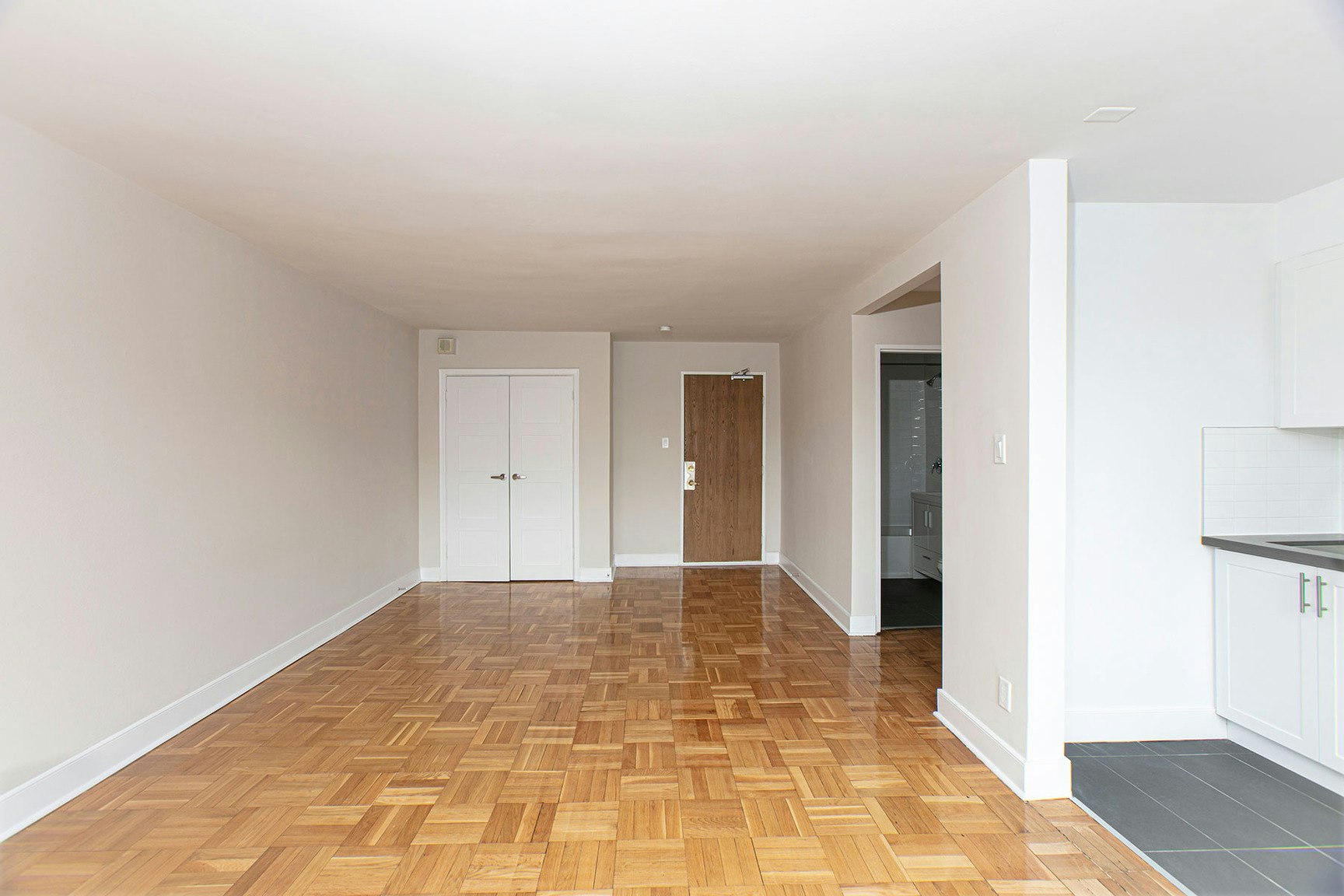 1545 Bathurst Street, Toronto, ON, M5P 3H6