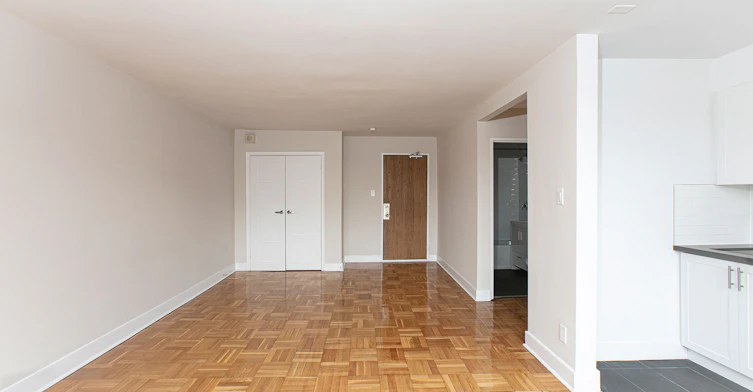 1545 Bathurst Street, Toronto, ON, M5P 3H6