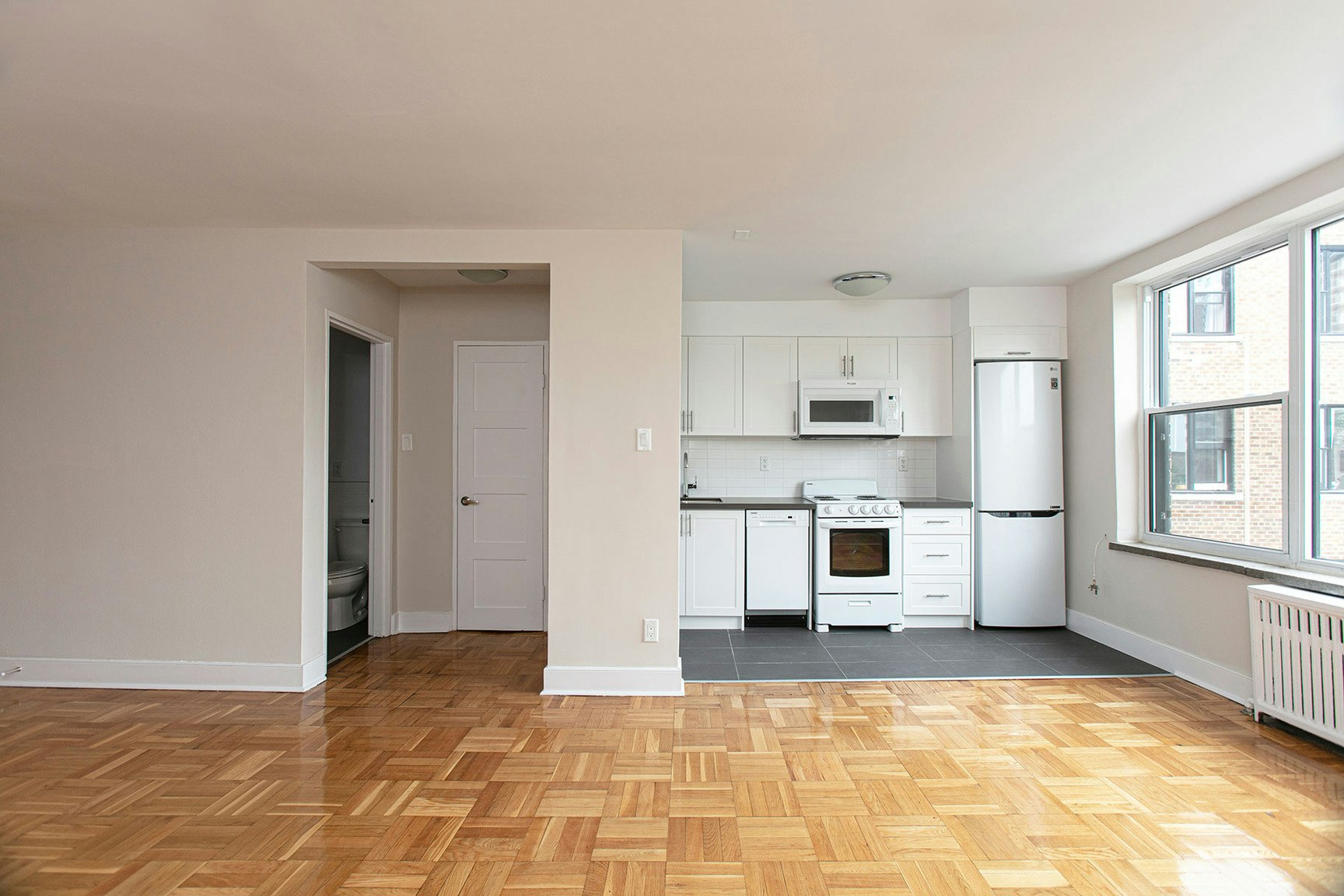 1545 Bathurst Street, Toronto, ON, M5P 3H6 - 2
