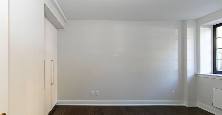 2 Clarendon Avenue, Toronto, ON, M4V 1H9 - 5