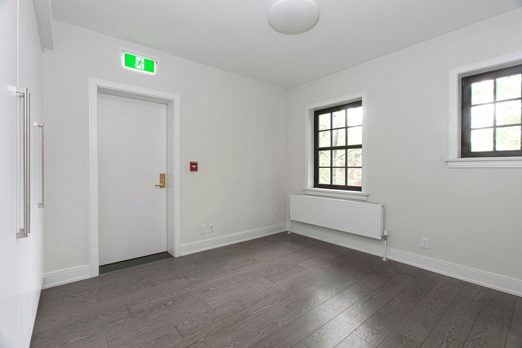 2 Clarendon Avenue, Toronto, ON, M4V 1H9 - 4