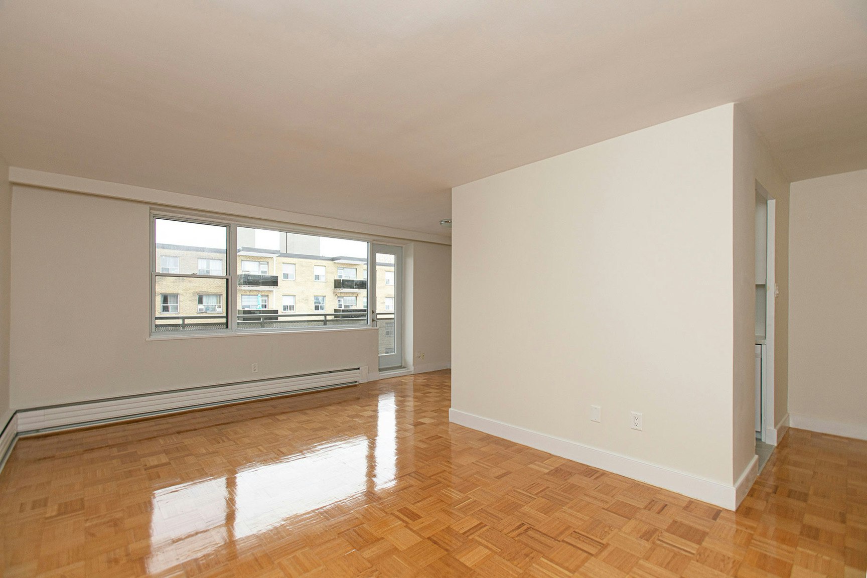 2 Grandstand Place, Toronto, ON, M4H 1E2 - 2