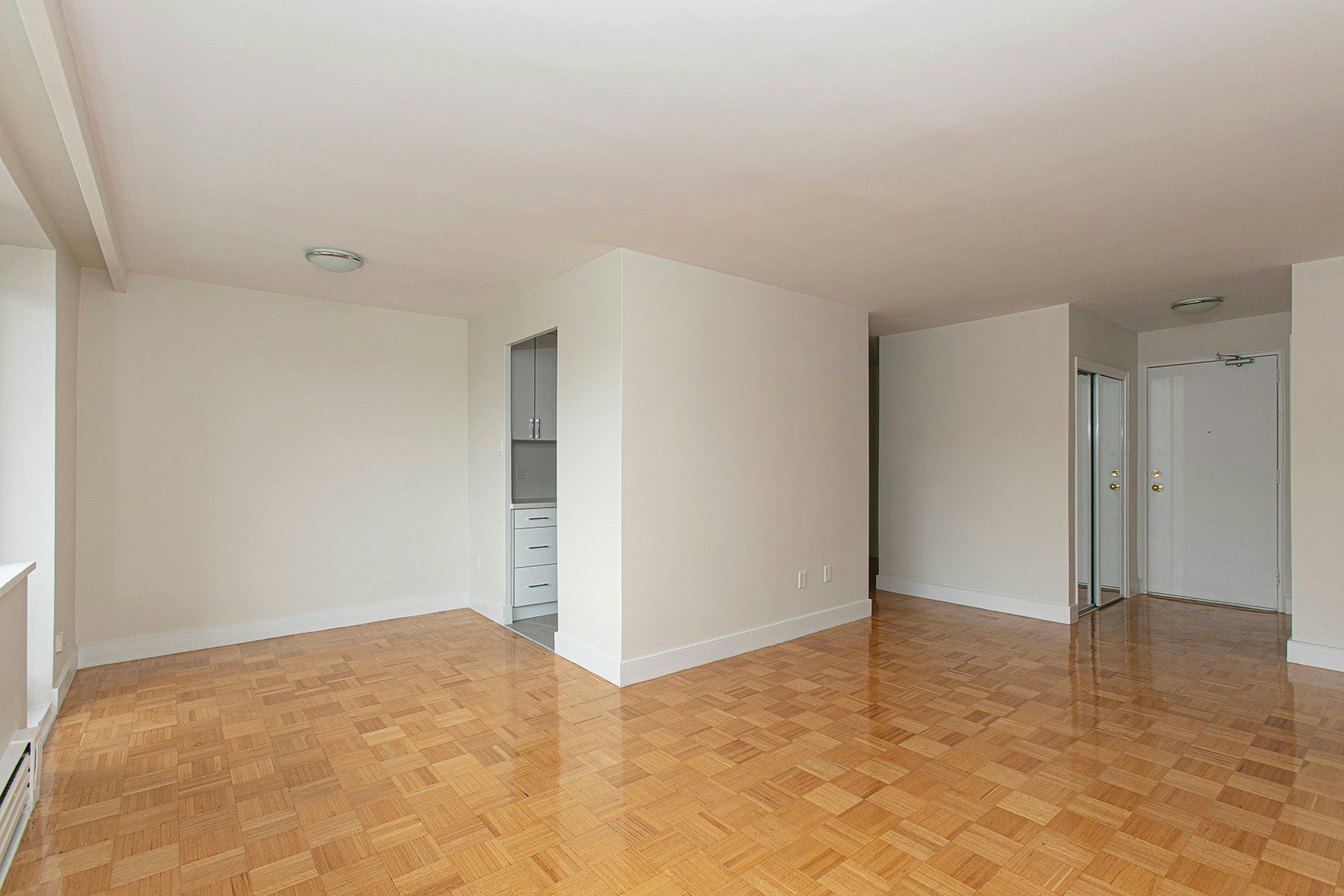2 Grandstand Place, Toronto, ON, M4H 1E2