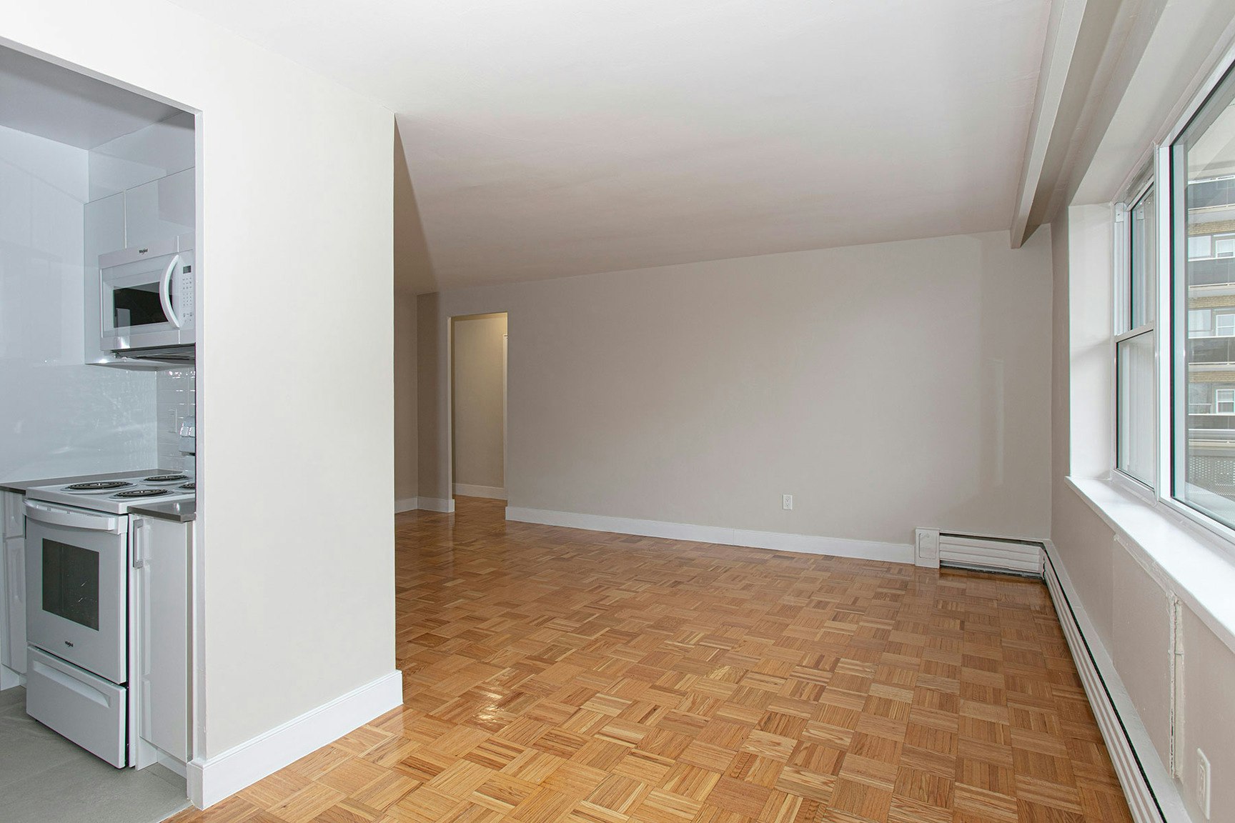 2 Grandstand Place, Toronto, ON, M4H 1E2 - 2
