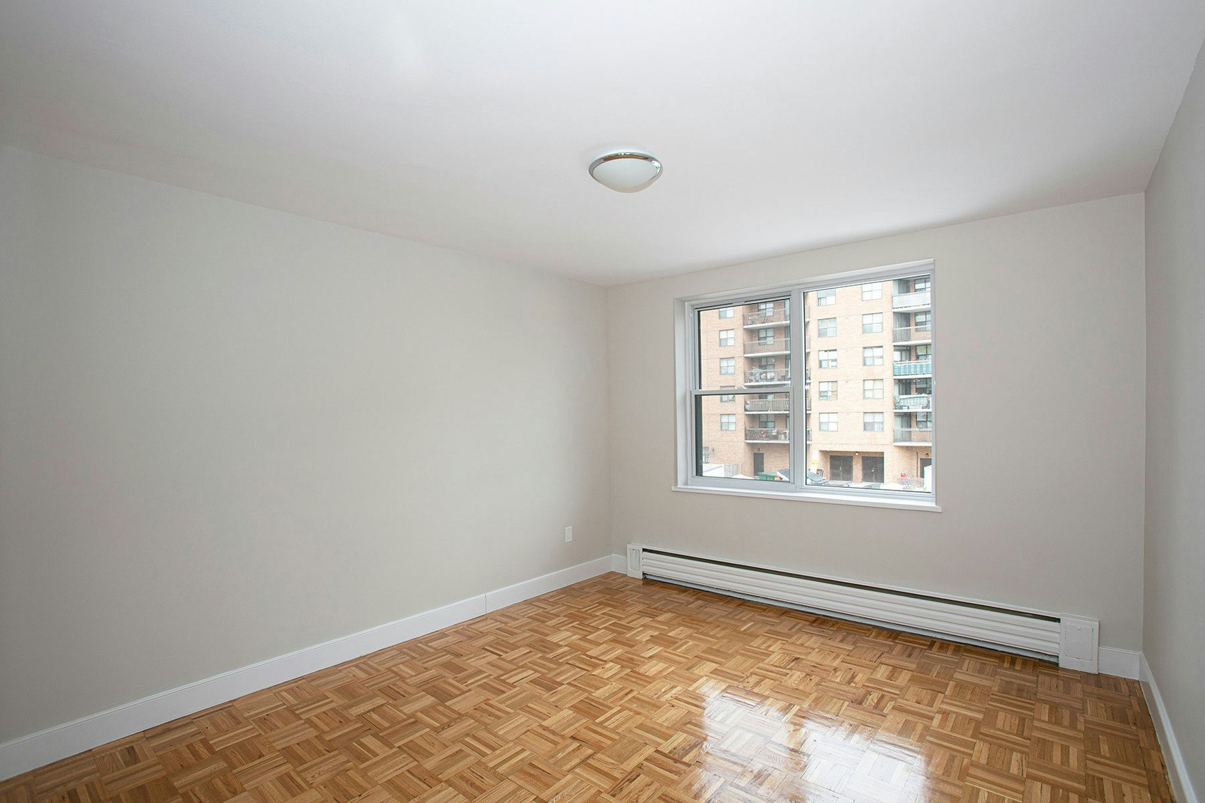 2 Grandstand Place, Toronto, ON, M4H 1E2 - 4