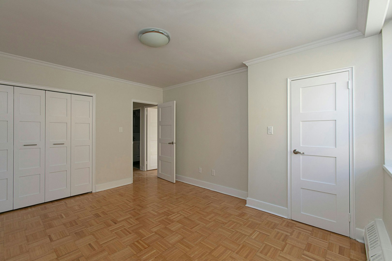 490 Eglinton Avenue East, Toronto, ON, M4P 1M4 - 5