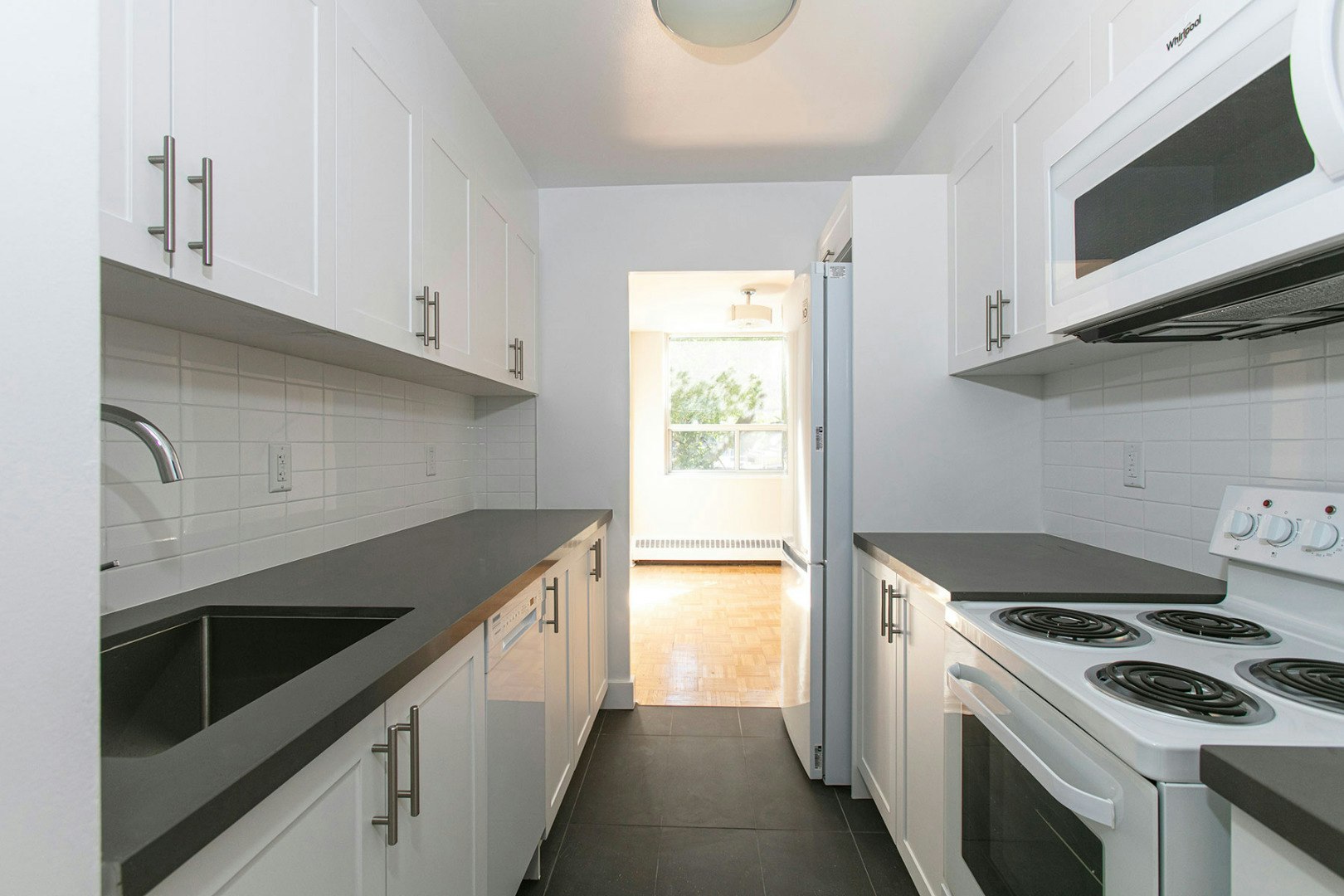 490 Eglinton Avenue East, Toronto, ON, M4P 1M4 - 3