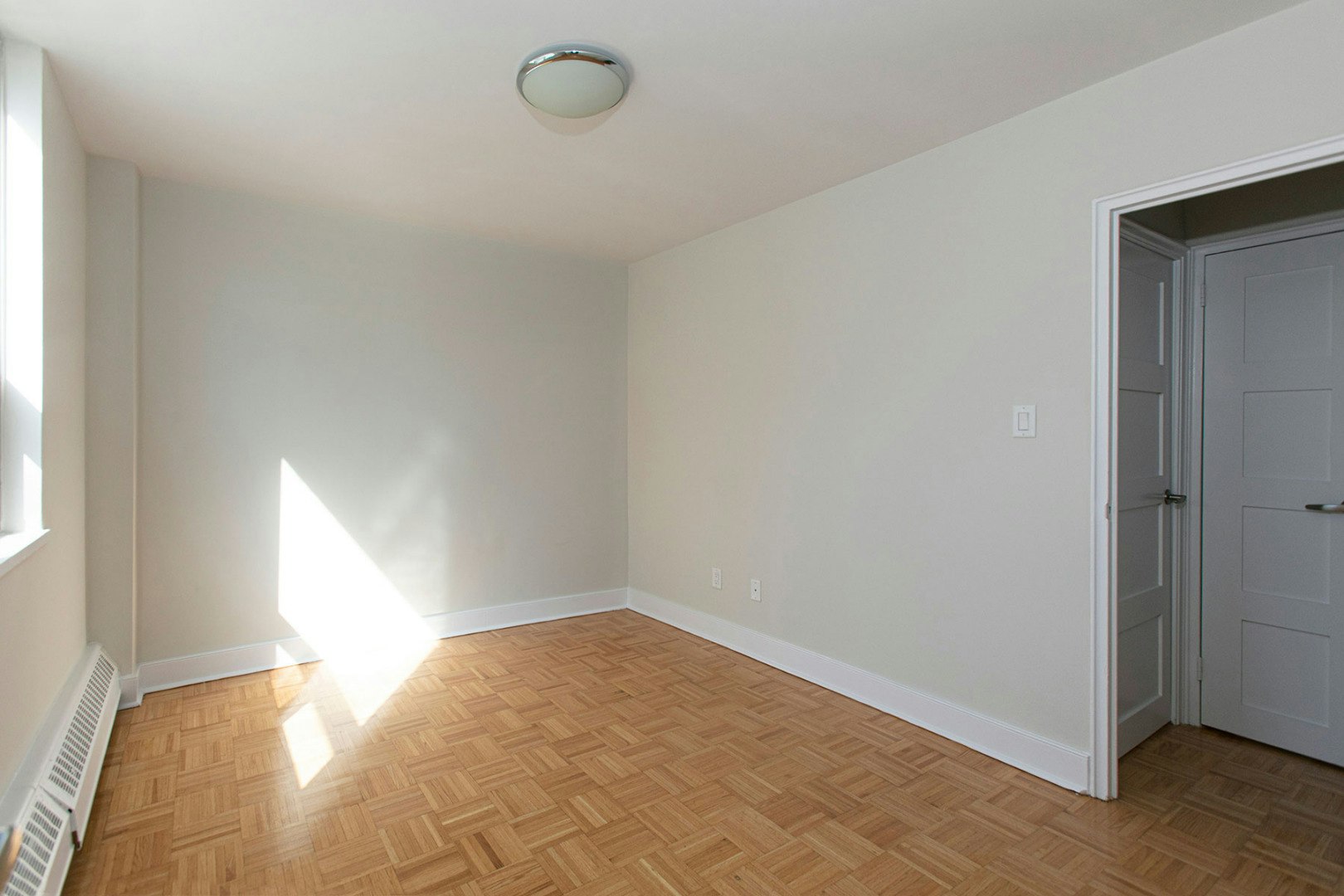490 Eglinton Avenue East, Toronto, ON, M4P 1M4 - 7