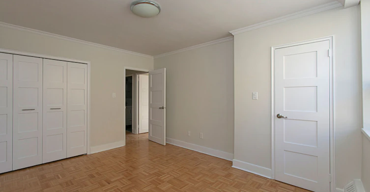 490 Eglinton Avenue East, Toronto, ON, M4P 1M4 - 8