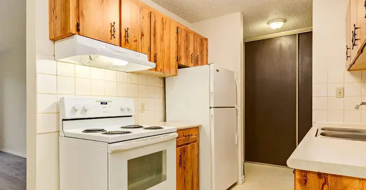 105-25 Howarth Street, Red Deer, AB, T4N 6J6 - 5