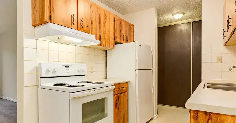 207-25 Howarth Street, Red Deer, AB, T4N 6J6 - 5