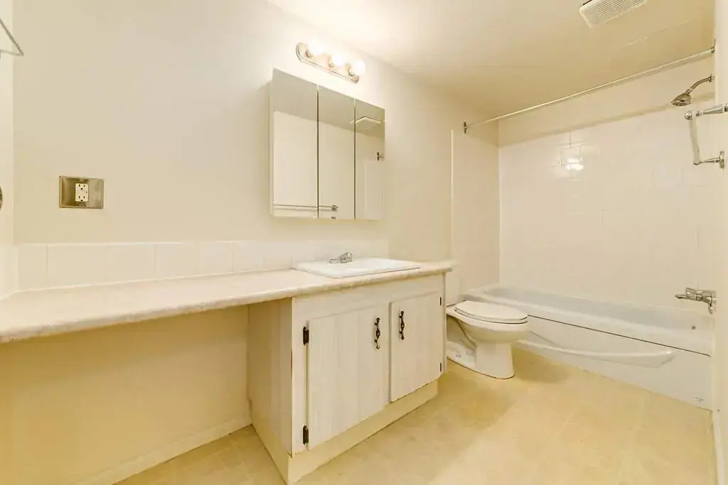 207-25 Howarth Street, Red Deer, AB, T4N 6J6 - 10