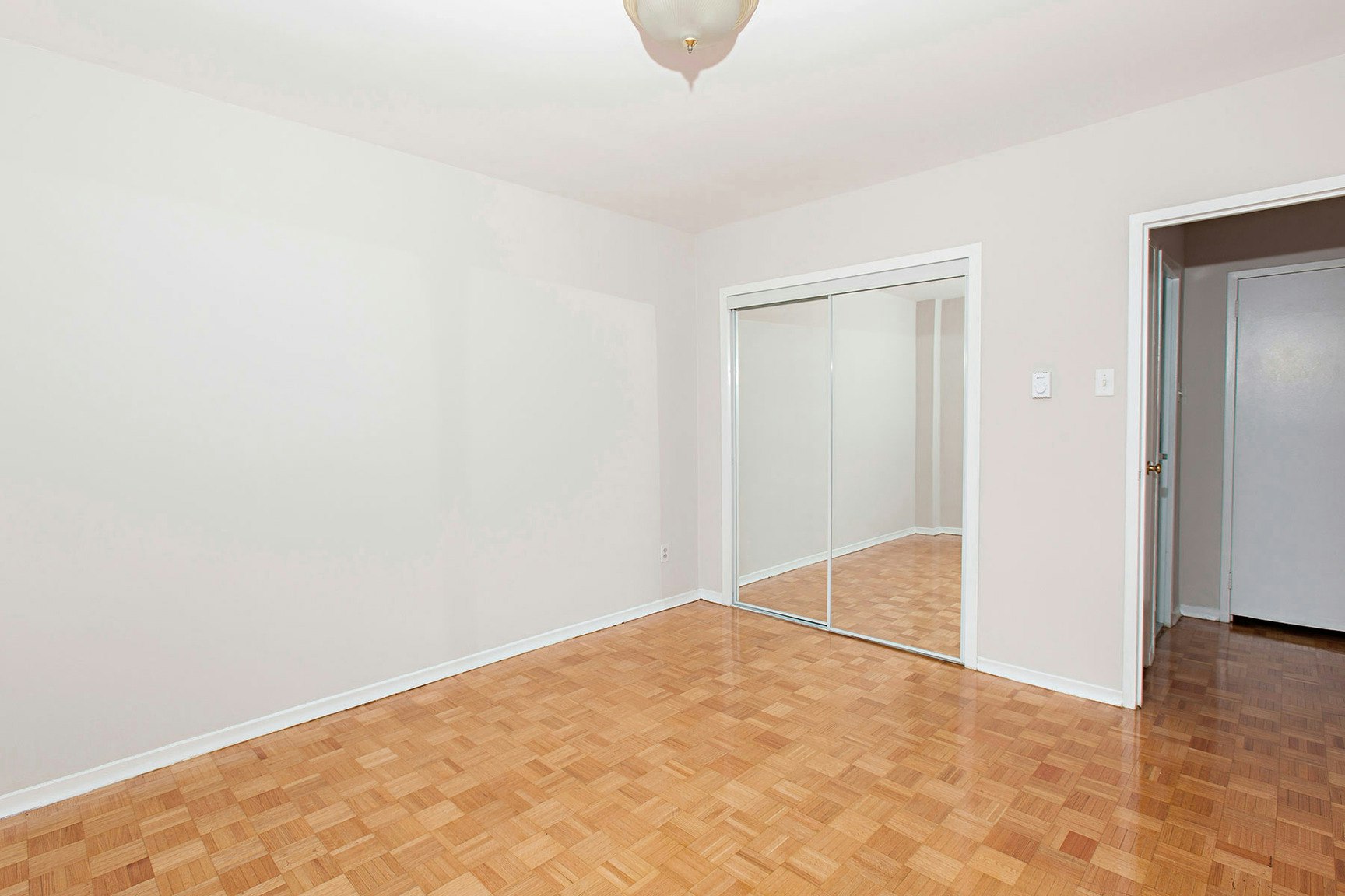 525 Eglinton Avenue East, Toronto, ON, M4P 1N5 - 7