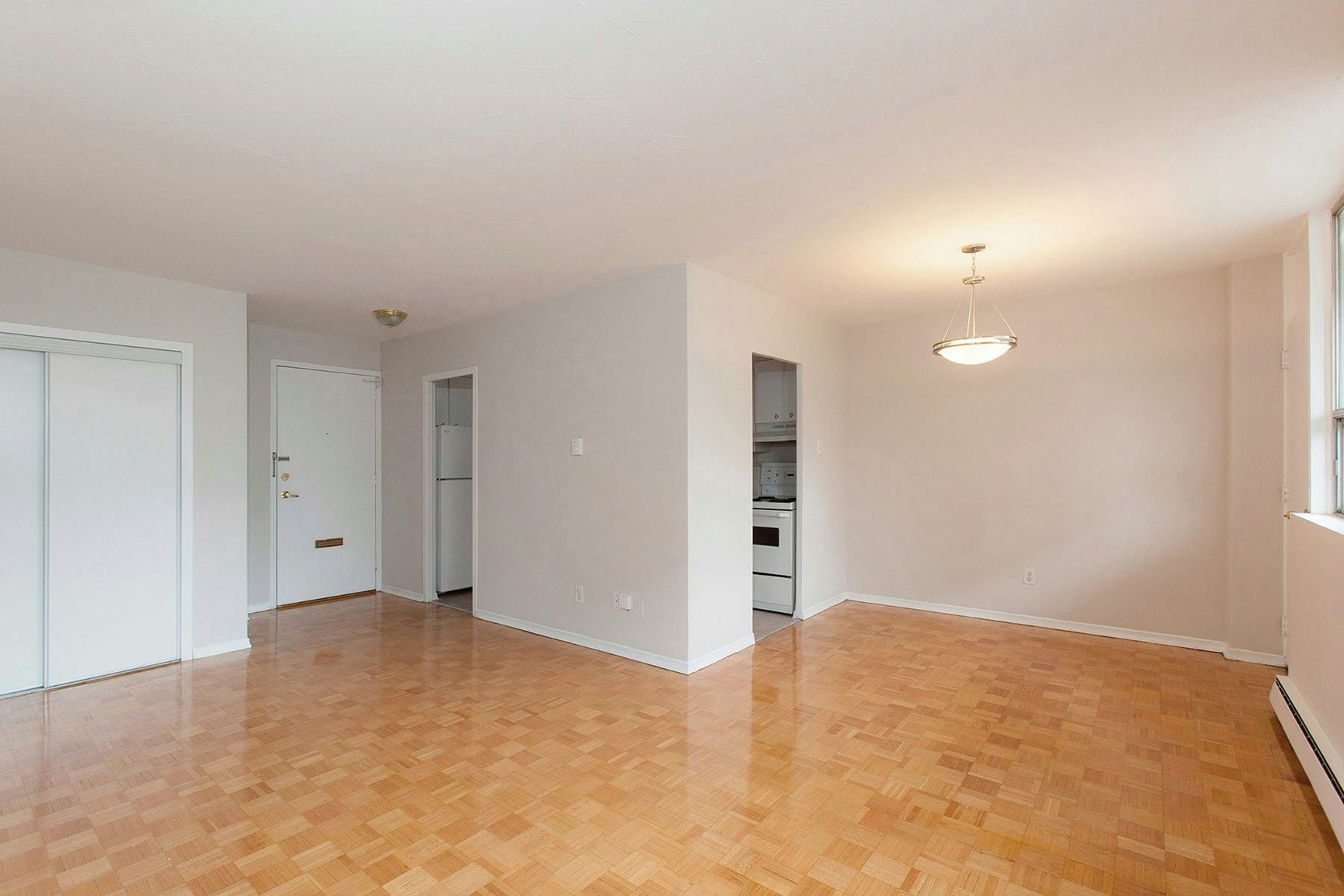 525 Eglinton Avenue East, Toronto, ON, M4P 1N5 - 3