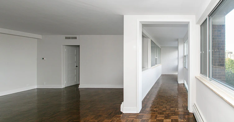 9 Deer Park Crescent, Toronto, ON, M4V 2C4 - 2