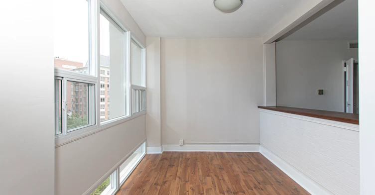 9 Deer Park Crescent, Toronto, ON, M4V 2C4 - 5