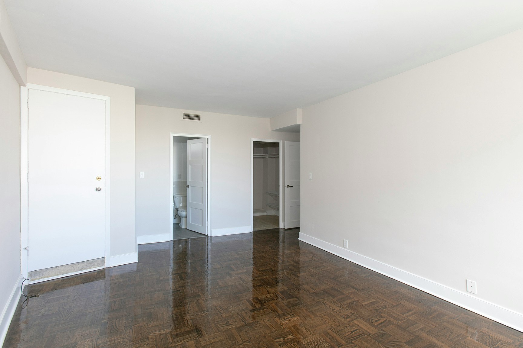 9 Deer Park Crescent, Toronto, ON, M4V 2C4 - 9