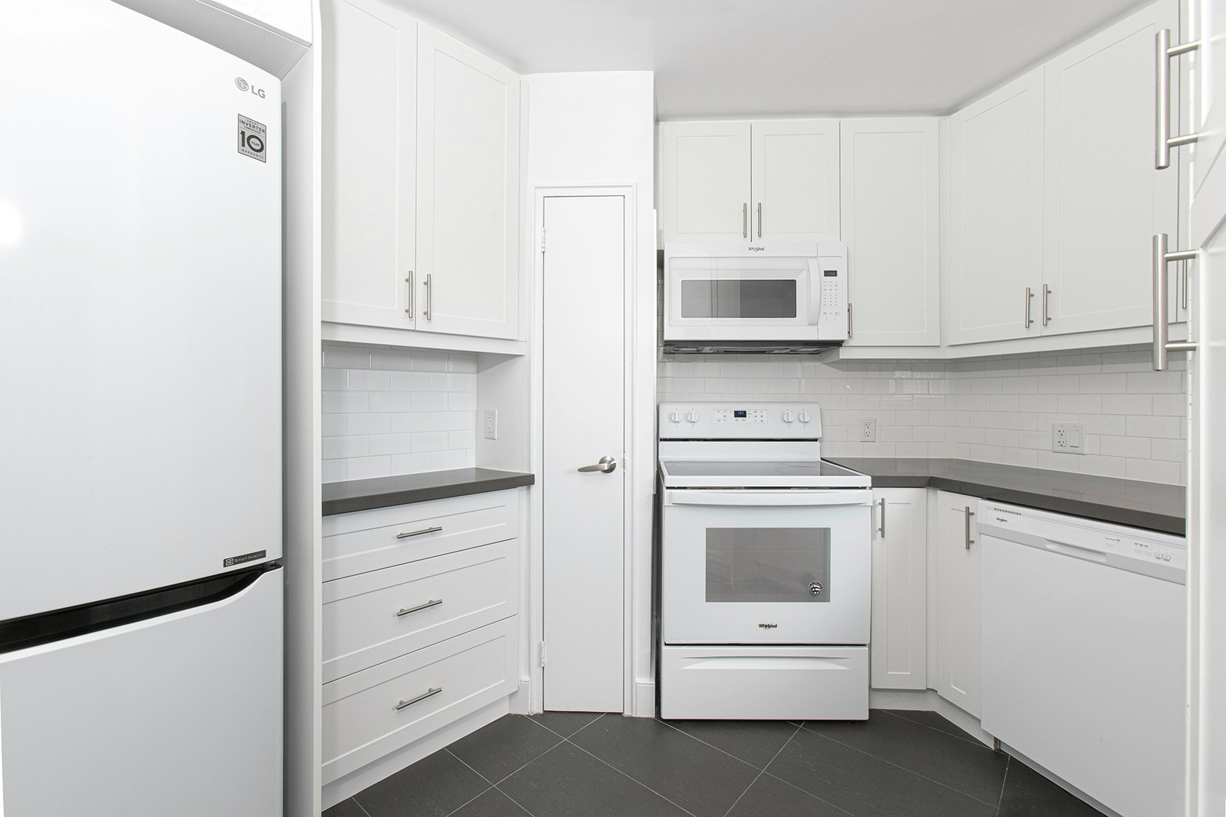 9 Deer Park Crescent, Toronto, ON, M4V 2C4 - 2