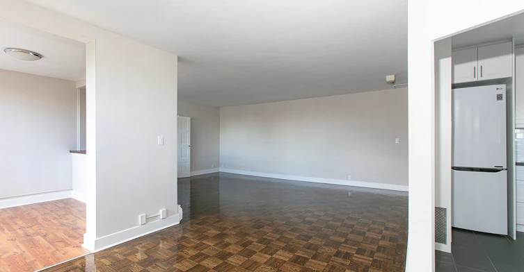 9 Deer Park Crescent, Toronto, ON, M4V 2C4