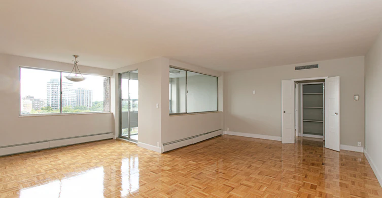 9 Deer Park Crescent, Toronto, ON, M4V 2C4 - 4