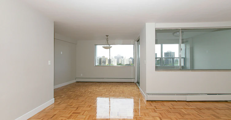 9 Deer Park Crescent, Toronto, ON, M4V 2C4 - 5