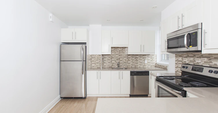 5002 Sherbrooke Rue Ouest, Westmount, QC, H4A 1S8 - 2