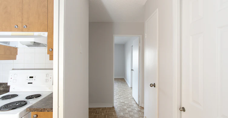 3488 De La Côte Des Neiges Chemin, Montréal, QC, H3H 2M6 - 4