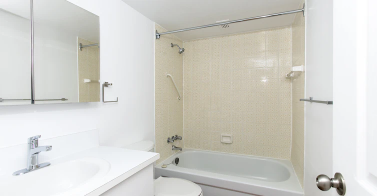 3488 De La Côte Des Neiges Chemin, Montréal, QC, H3H 2M6 - 9