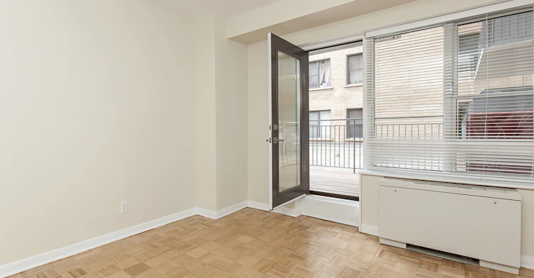 1745 Cedar Avenue, Montréal, QC, H3G 1A7 - 2