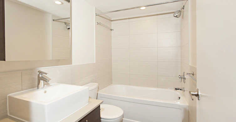 25 Vincent D'indy Avenue, Montréal, QC, H2V 2S8 - 9