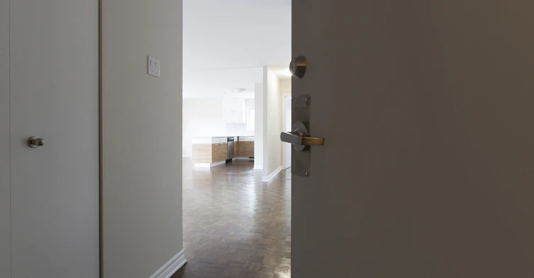 25 Vincent D'indy Avenue, Montréal, QC, H2V 2S8 - 11