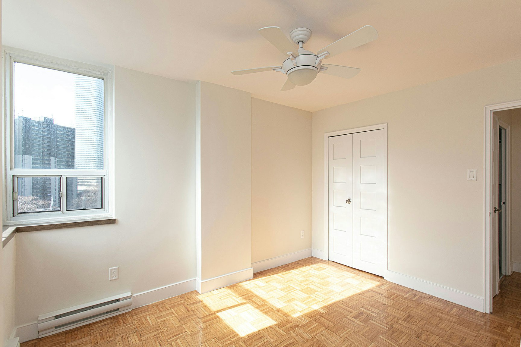 55 Isabella Street, Toronto, ON, M4Y 1M8 - 4