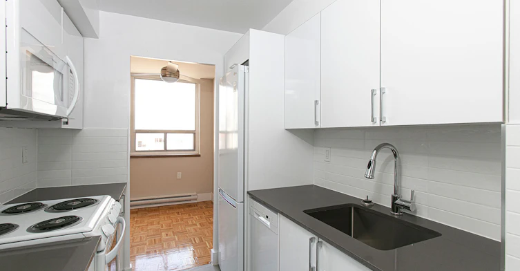 55 Isabella Street, Toronto, ON, M4Y 1M8 - 5
