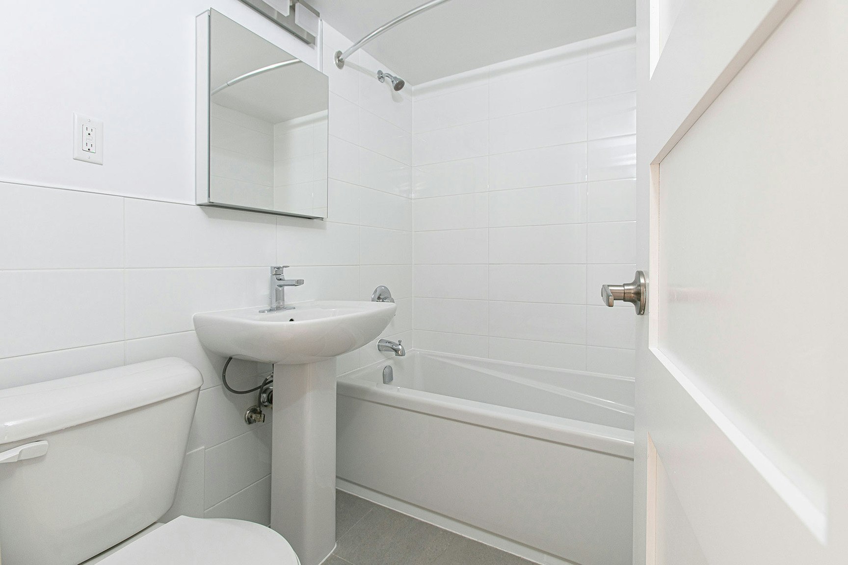 55 Isabella Street, Toronto, ON, M4Y 1M8 - 4