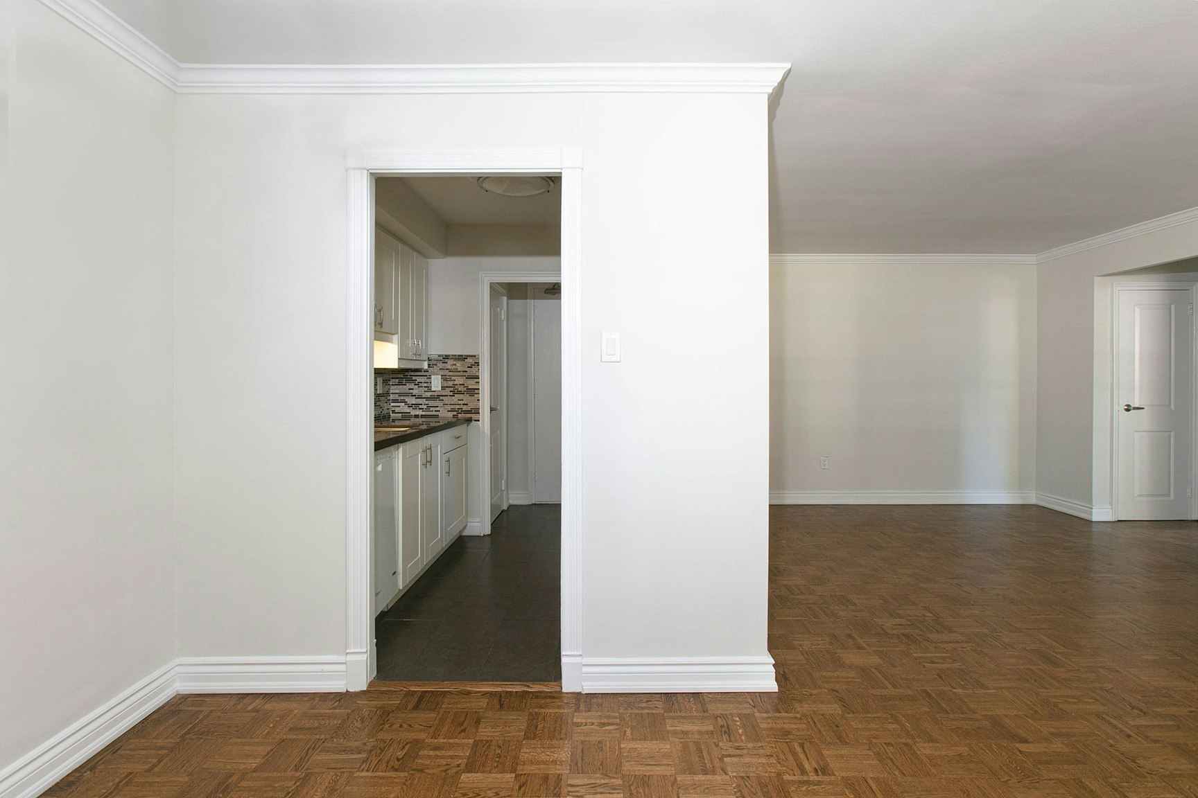 55 Isabella Street, Toronto, ON, M4Y 1M8 - 4