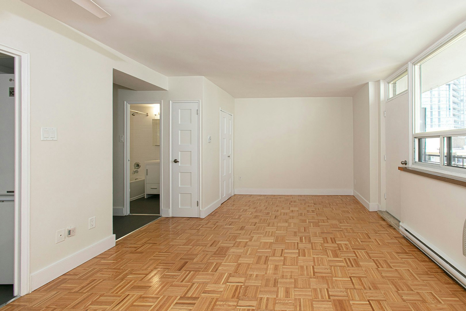 55 Isabella Street, Toronto, ON, M4Y 1M8 - 4