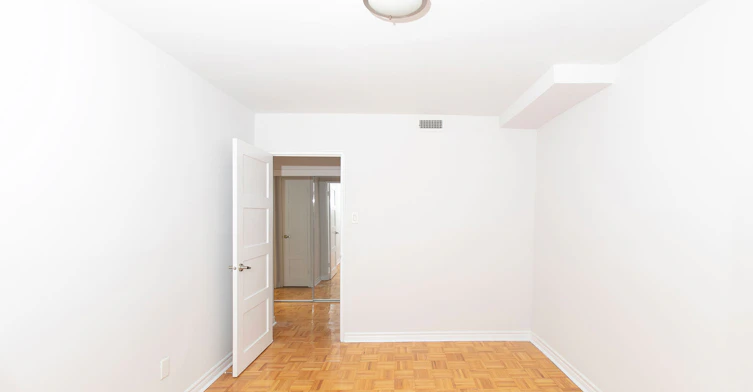 95 Lawton Boulevard, Toronto, ON, M4V 1Z8 - 8