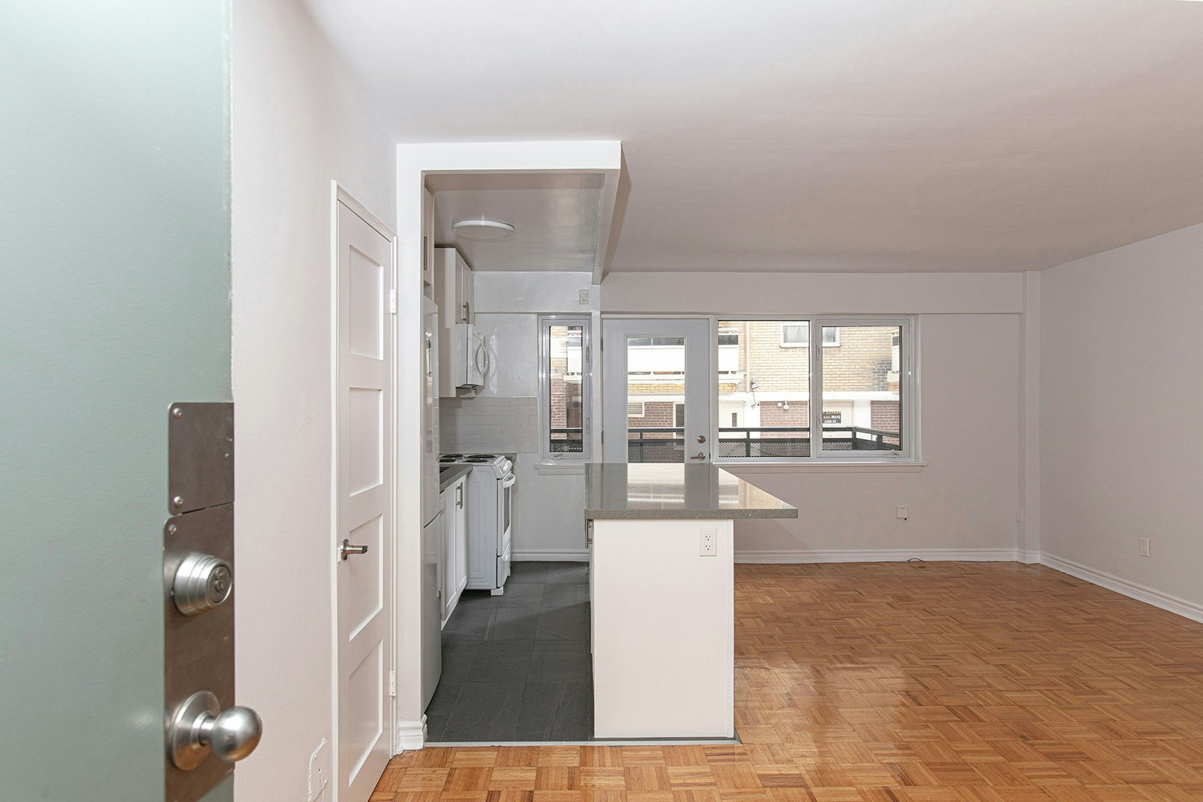95 Lawton Boulevard, Toronto, ON, M4V 1Z8