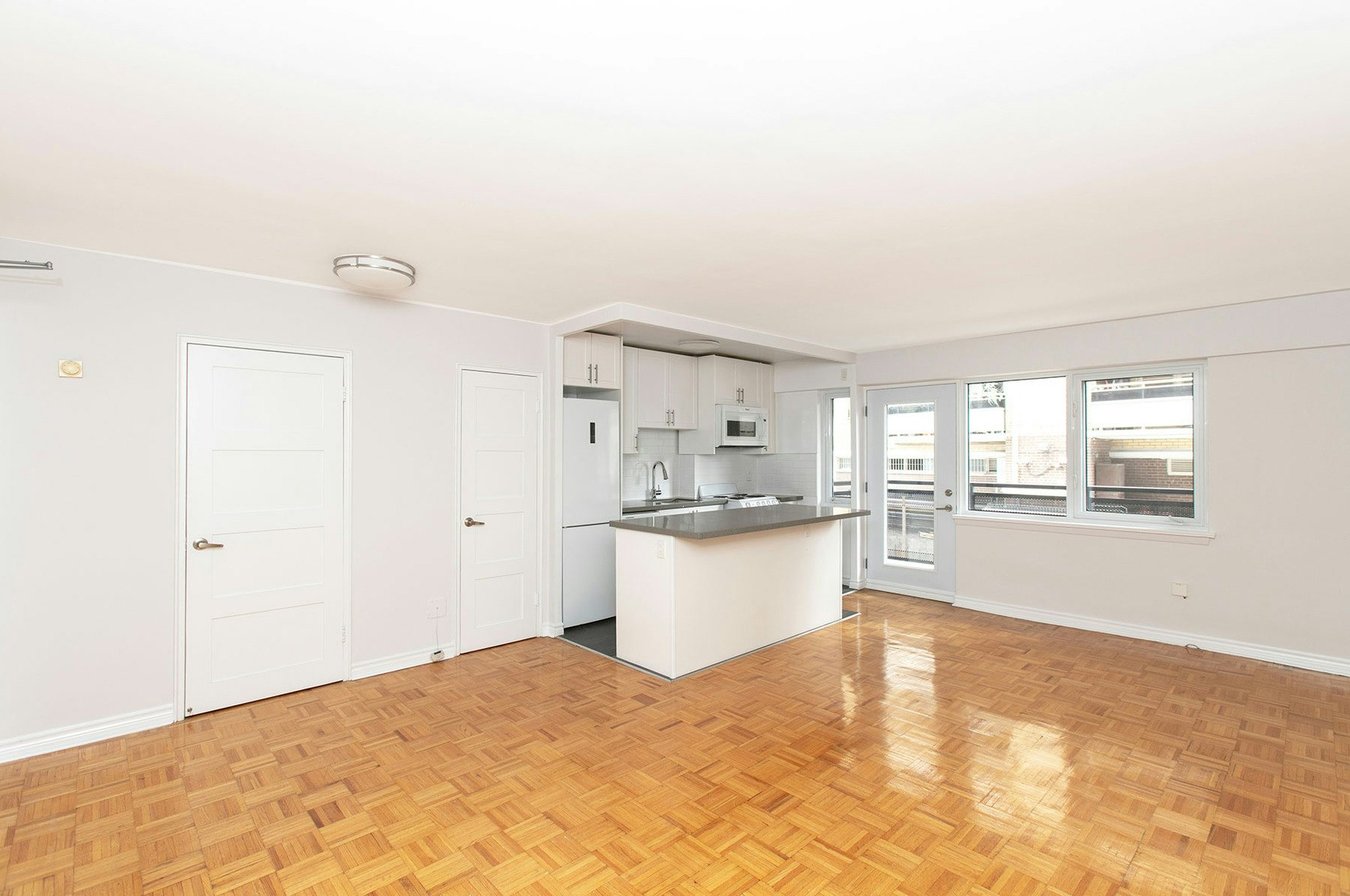 95 Lawton Boulevard, Toronto, ON, M4V 1Z8 - 5