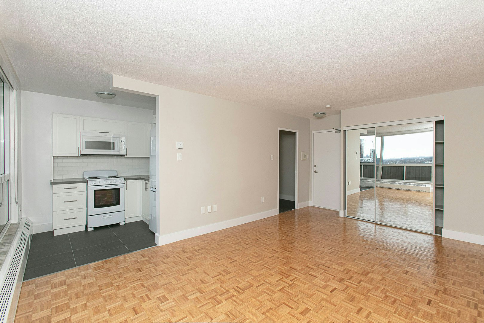 666 Spadina Avenue, Toronto, ON, M5S 2H8 - 2