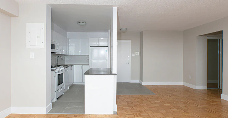 666 Spadina Avenue, Toronto, ON, M5S 2H8