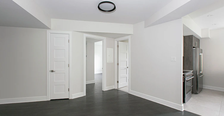 4851 De La Côte Saint Luc Chemin, Montréal, QC, H3W 2H6 - 6